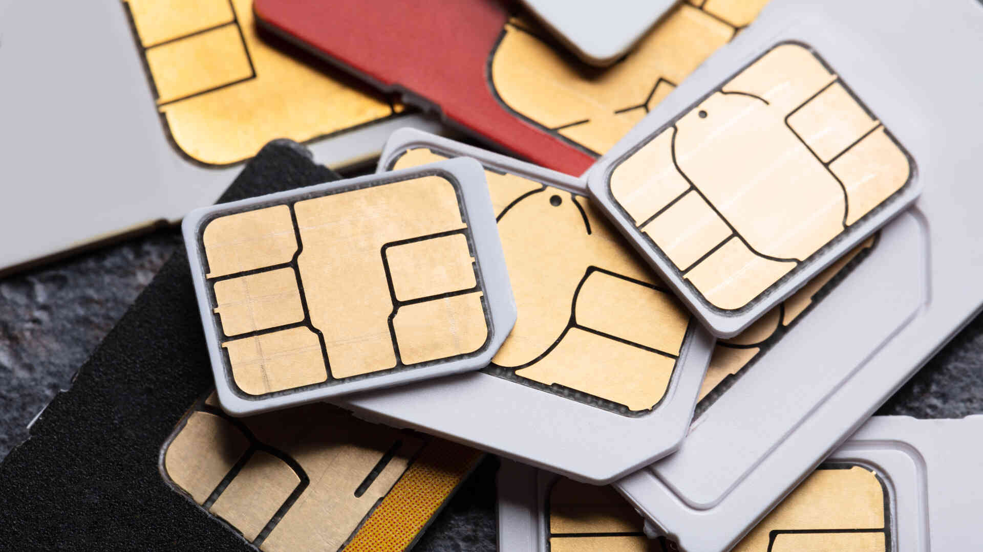 A pile of SIM cars. | Image: Shutterstock