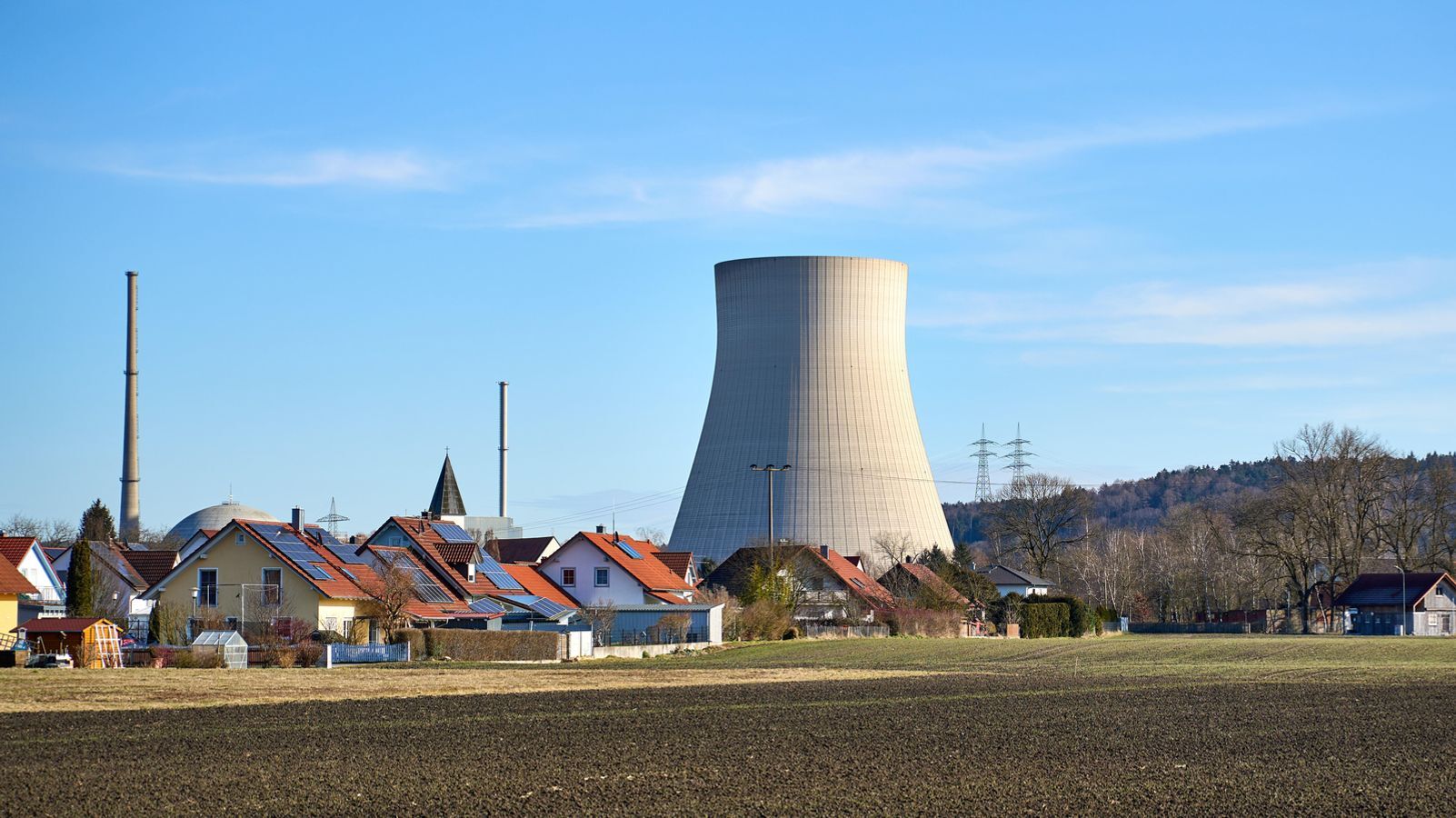 Das stillgelegte Atomkraftwerk Isar 2