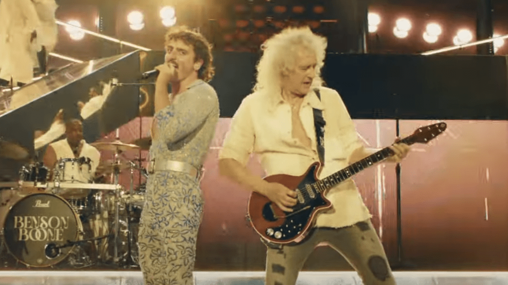 Benson Boone performs with Queen's Brian May at Coachella.