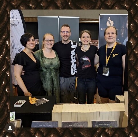 Von links nach rechts: Sameena Jehanzeb, Ann-Kathrin Karschnik, Andreas Hagemann, Janika Hoffmann (und Begleitung)