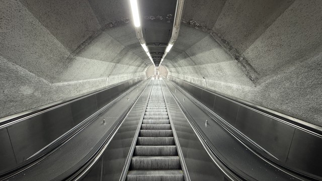 Rolltreppen am Ubahnhof Berliner Platz 